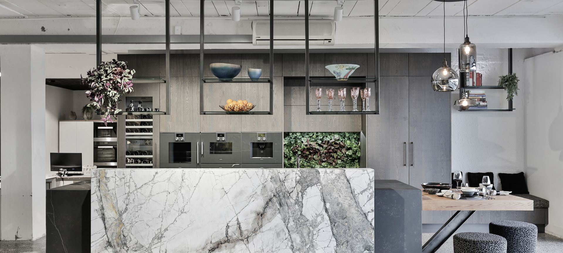 Newmarket Showroom Kitchen - Modern banner