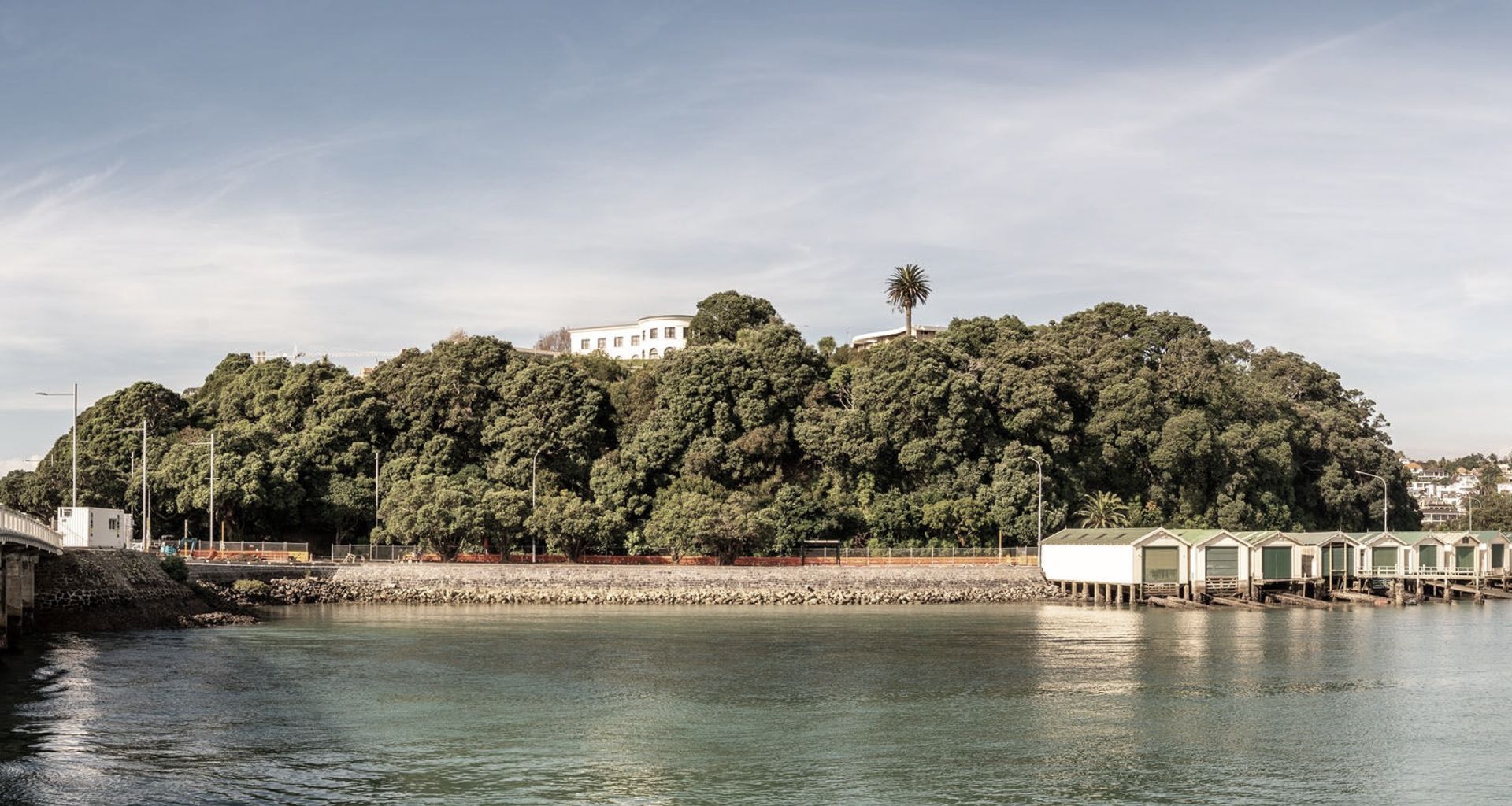 Tamaki Drive sea wall banner