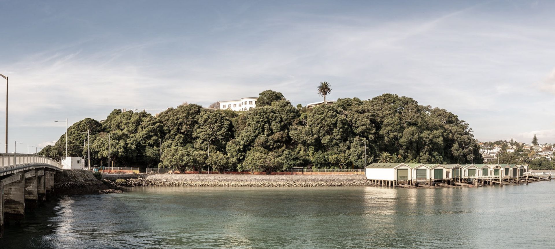 Tamaki Drive sea wall banner