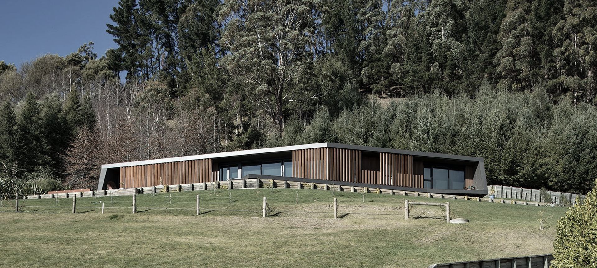 Tasman View House banner