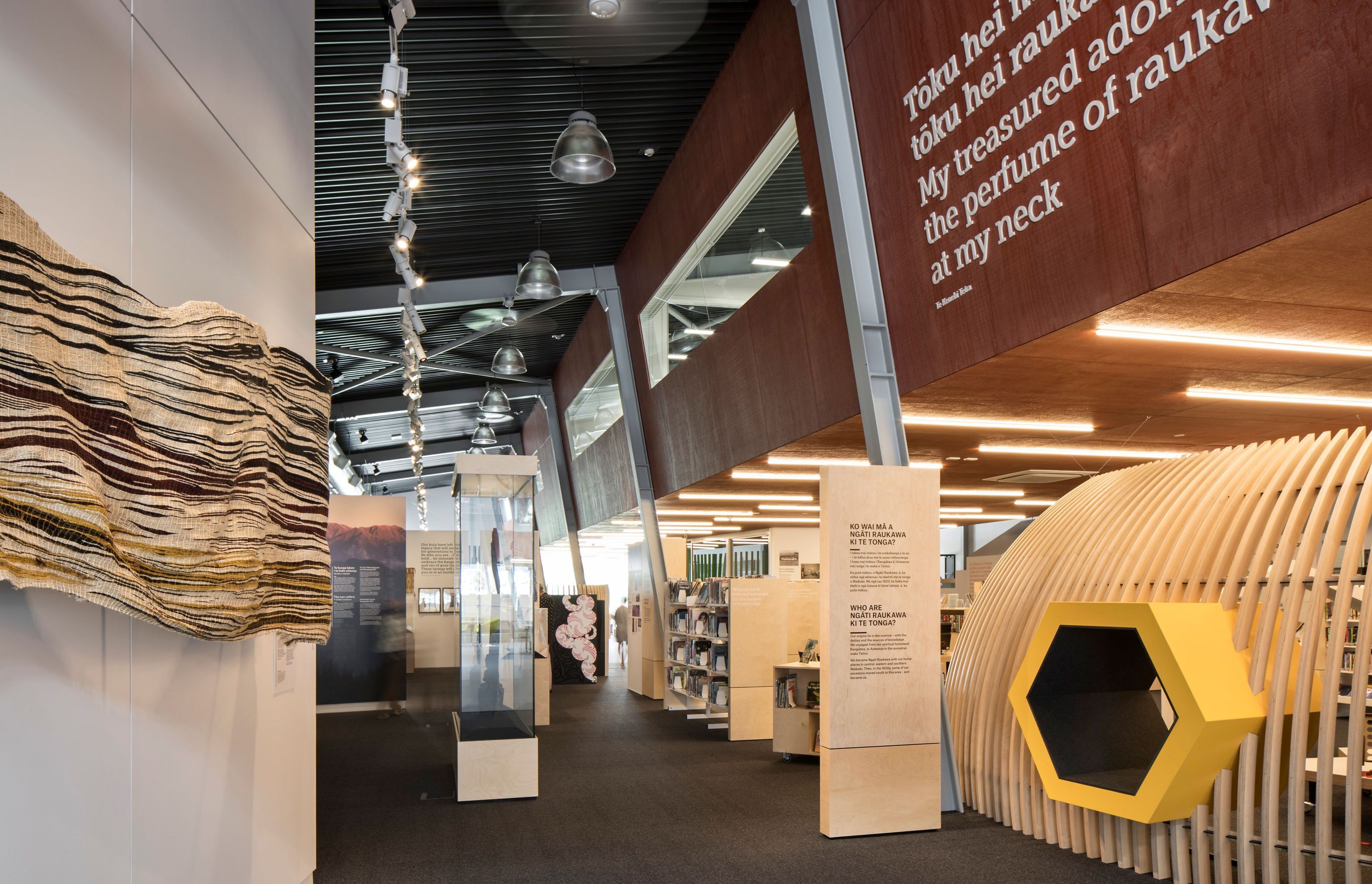 Iwi Gallery