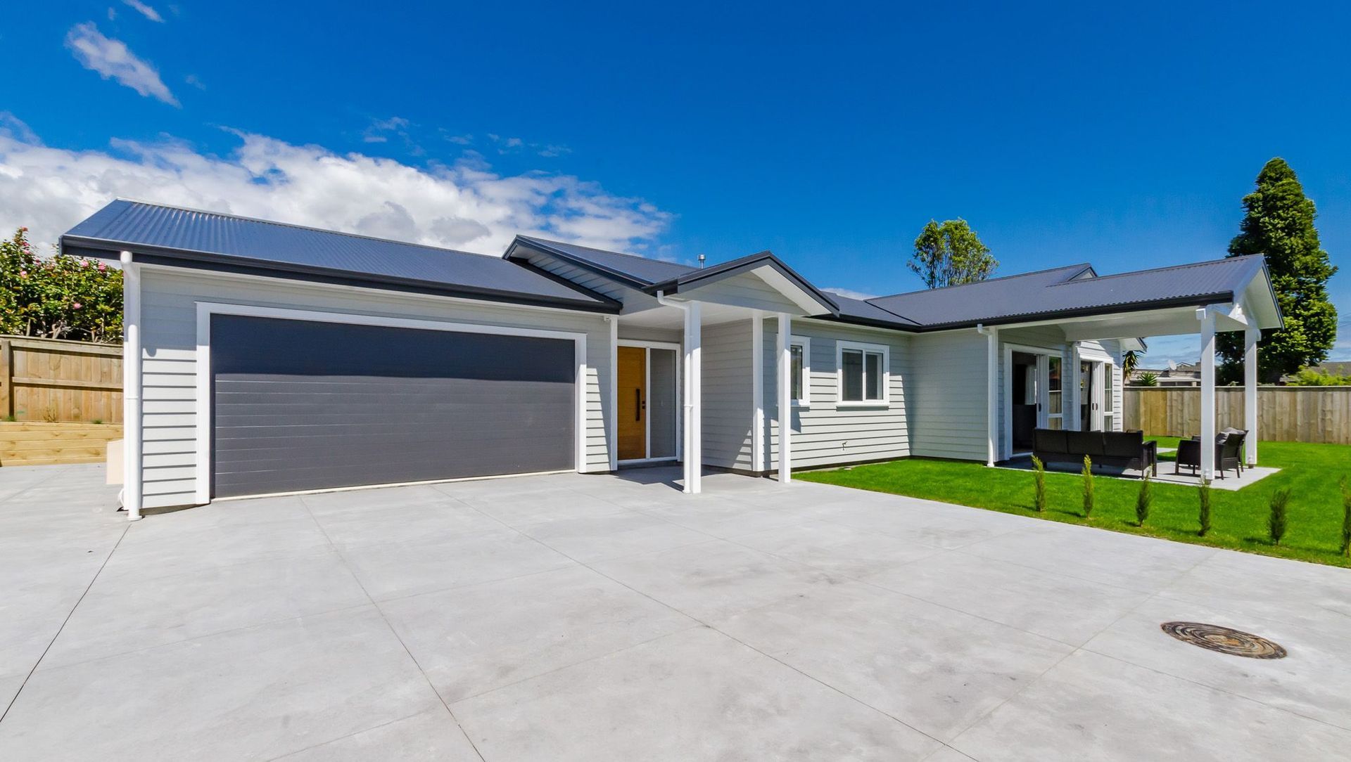 TeMoana Rd - NEW BUILD banner