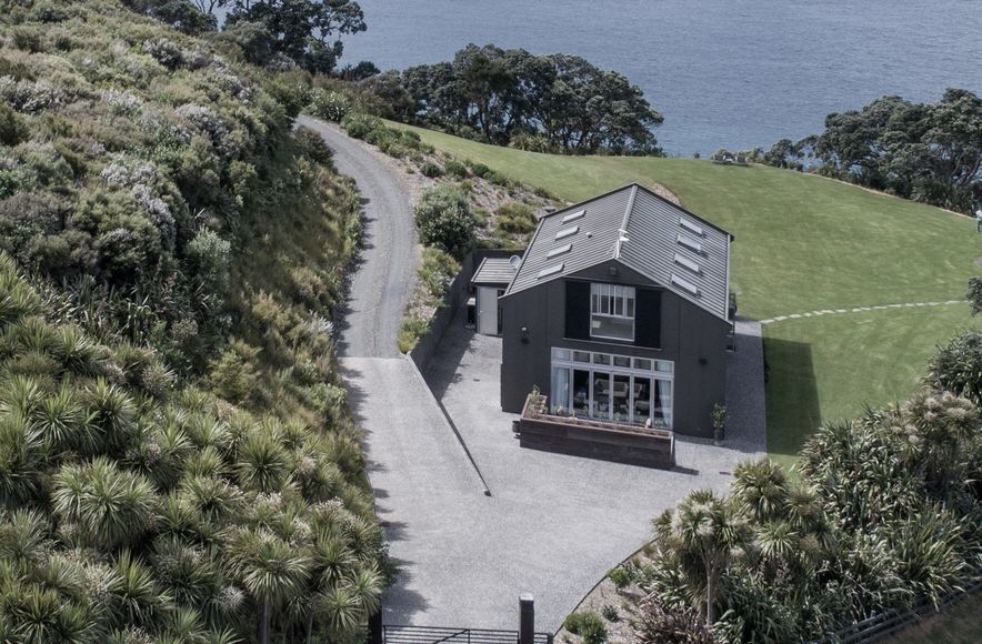 Te Whara, Kauri Mountain Renovation