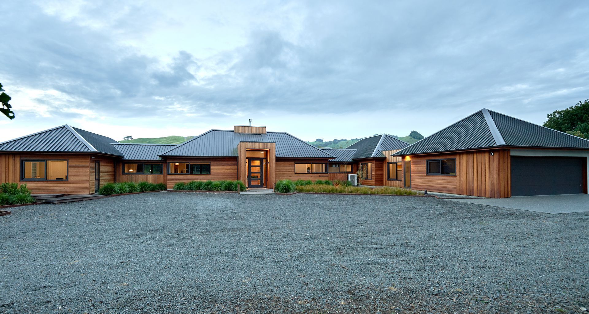 Te Miro Valley House banner