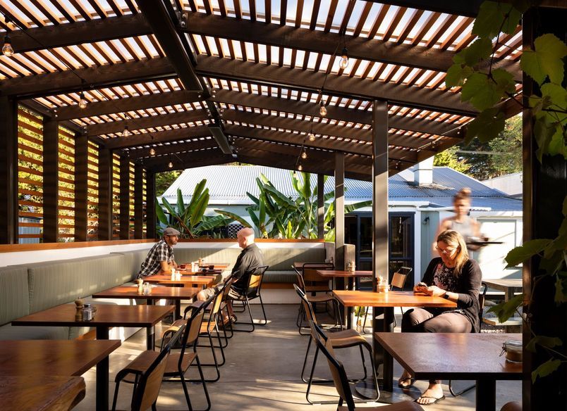 The Front Room Coastal Eatery