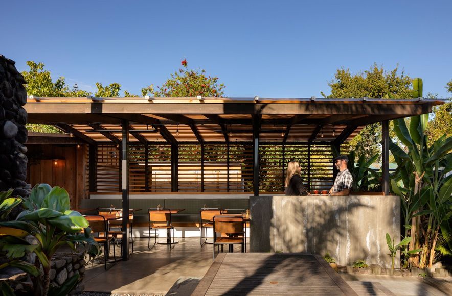 The Front Room Coastal Eatery
