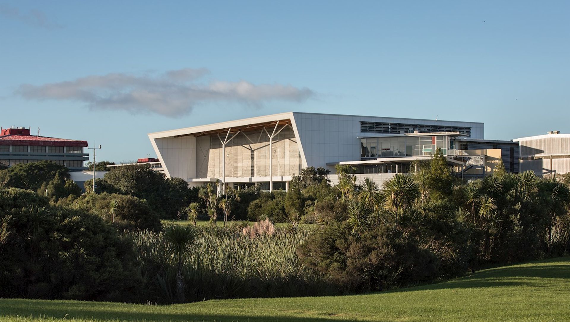 The Hub, Unitec banner