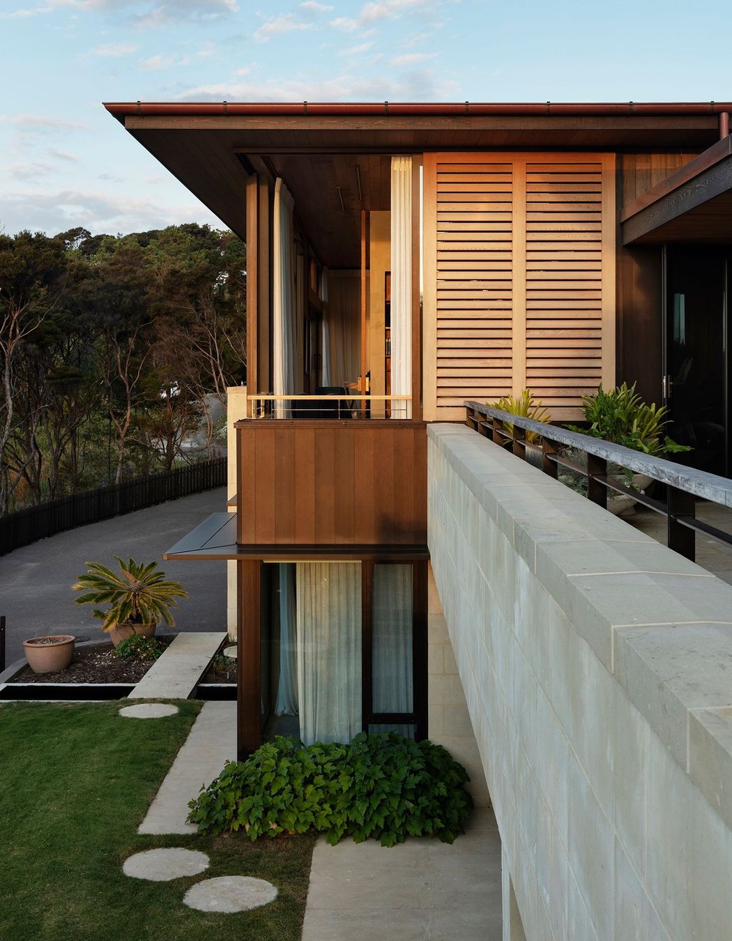 Looking along the balcony of the upstairs terrace over the lower driveway.