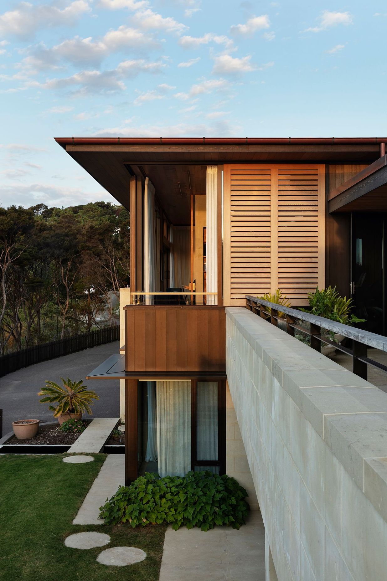 Looking along the balcony of the upstairs terrace over the lower driveway.