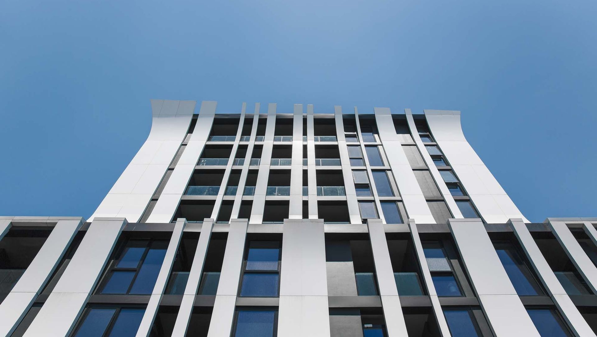 The Lantern Apartments banner