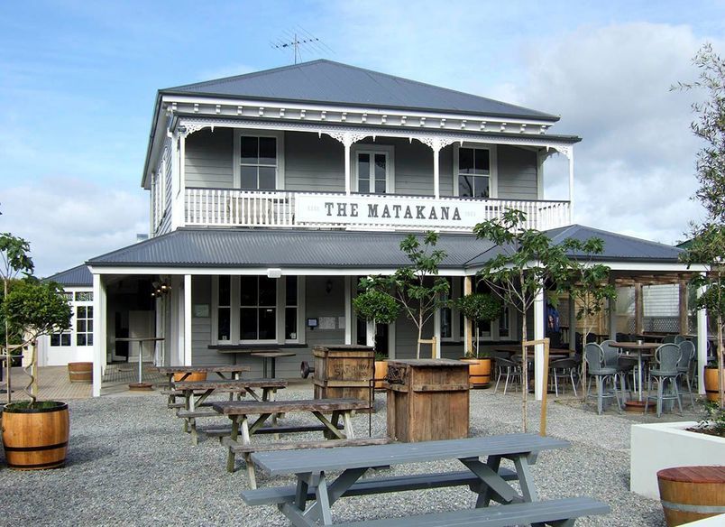 The Matakana Village Pub