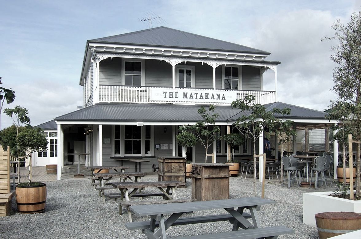 The Matakana Village Pub