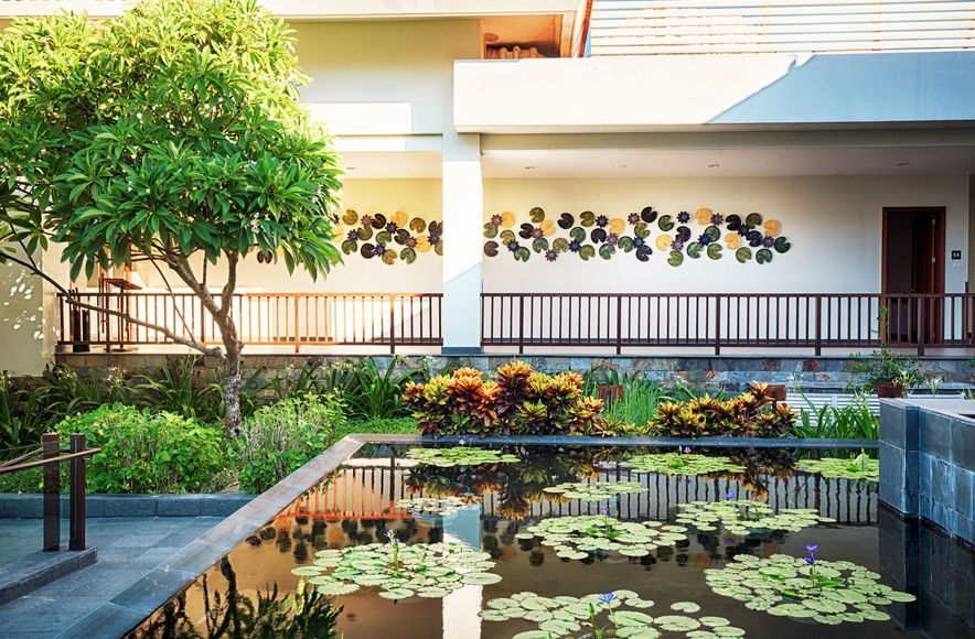 The Pullman, Vietnam