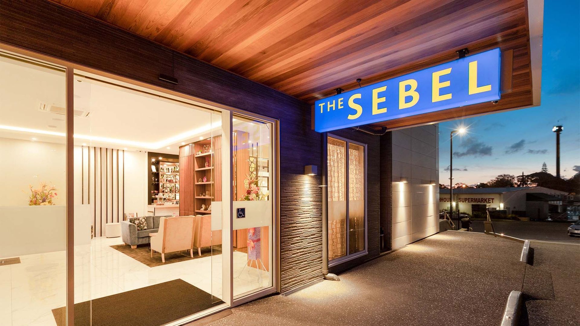The Sebel Hotel, Manukau banner