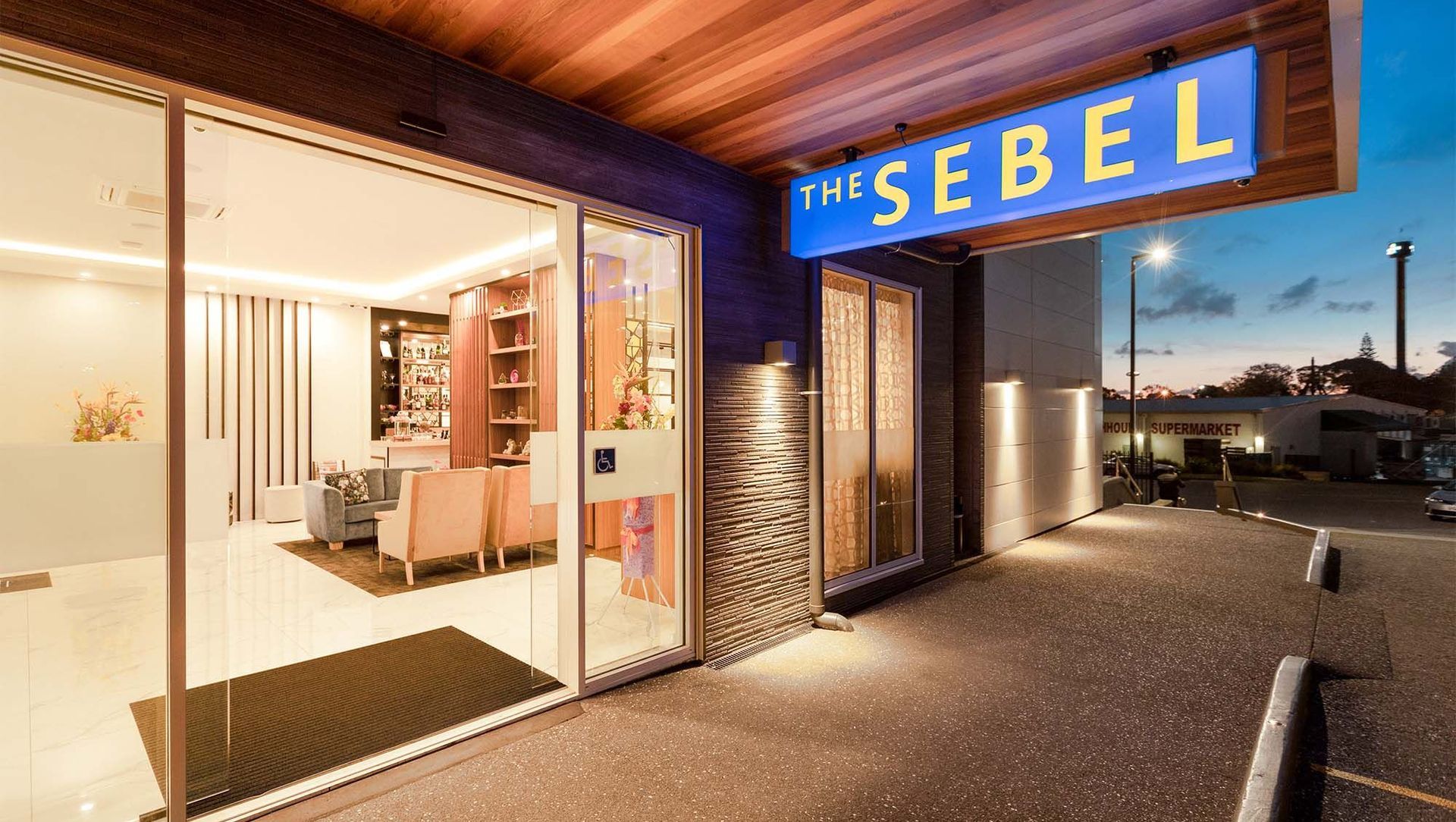 The Sebel Hotel, Manukau banner