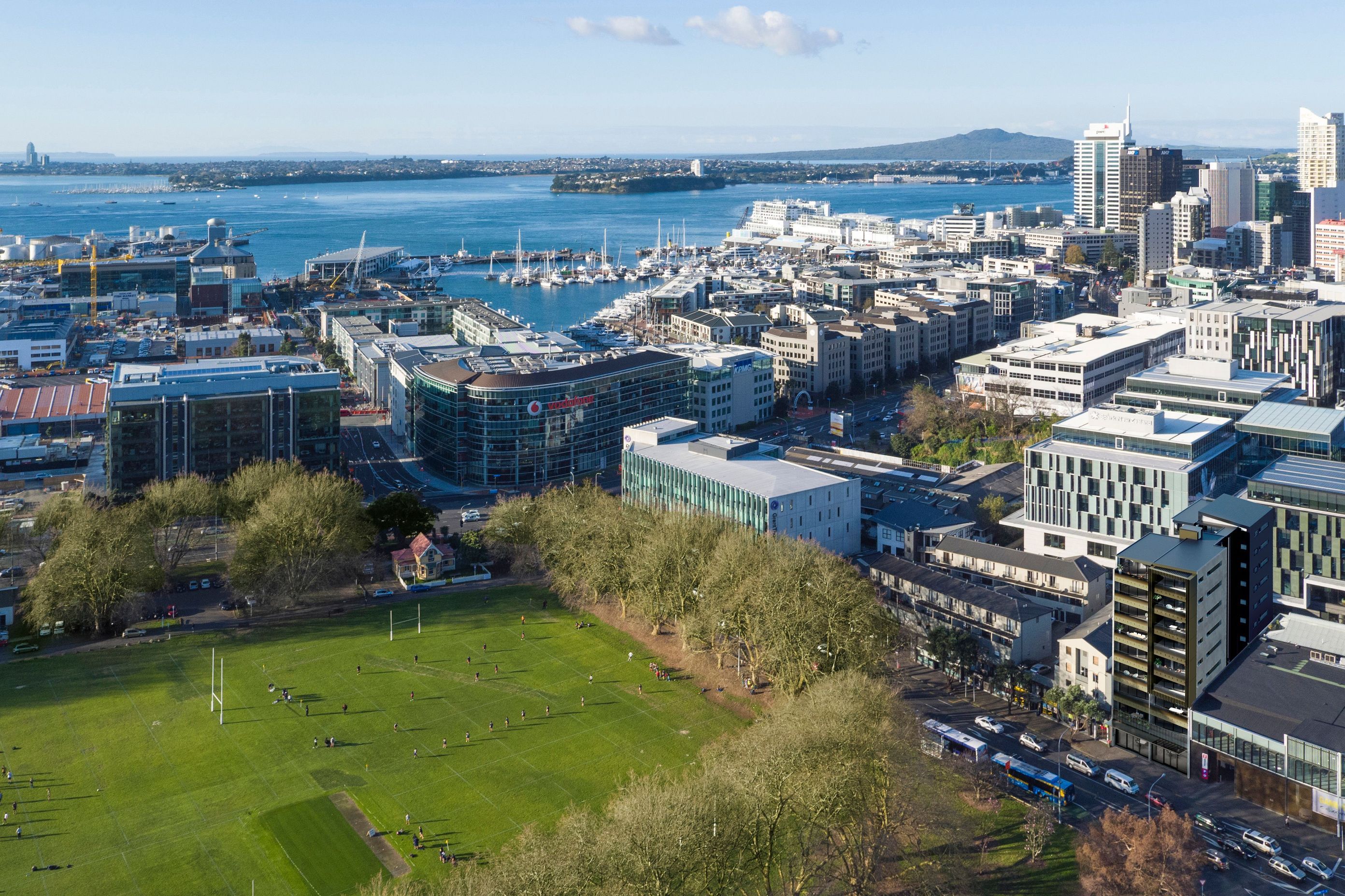 The Vulcan apartments sit at the intersection of Wynyard Quarter, Victoria Quarter, The Viaduct and the CBD, offering myriad lifestyle options and a true city experience.