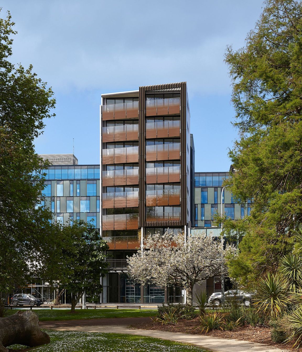 Located opposite Auckland's Victoria Park and on the site of a former metal foundry, The Vulcan is a twin-tower boutique development comprising 38 freehold apartments.