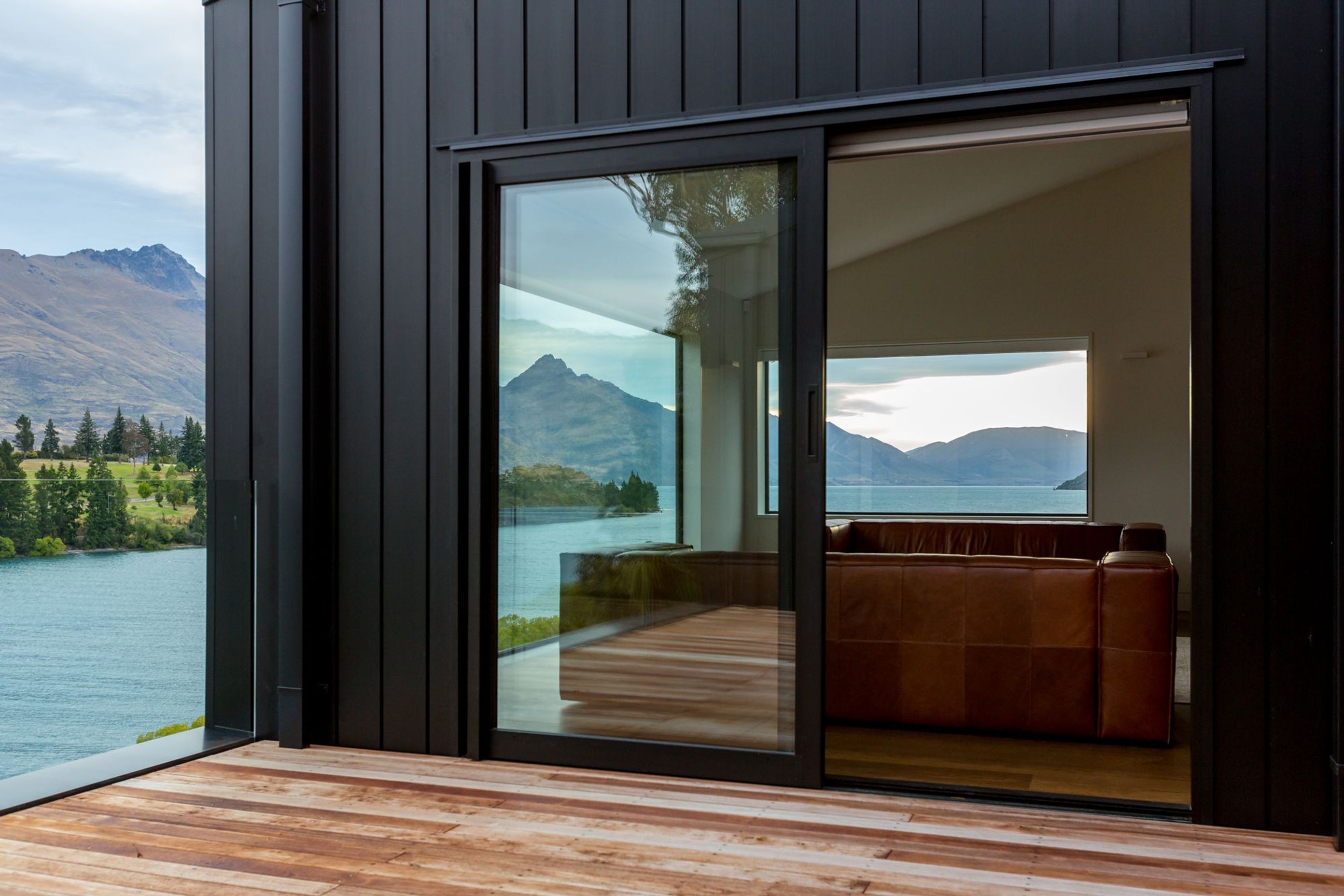 Indoor outdoor flow was an important consideration in maximising the amenity of the home, given the steep nature of the slope and limited outdoor areas outside of the building platform.