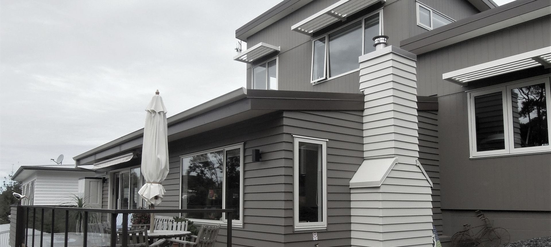 Titirangi House banner