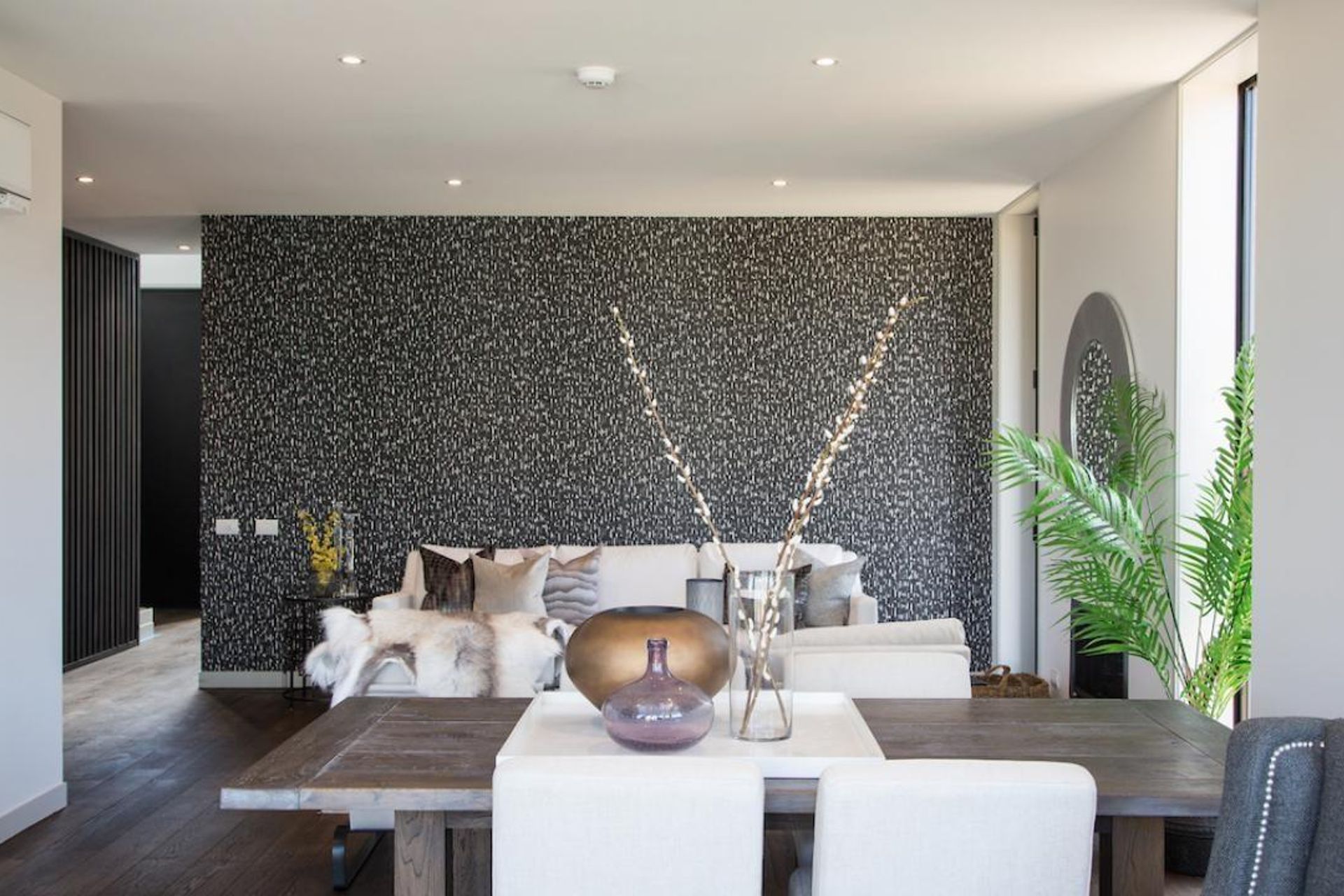 Towai I - Light Feature Engineered European Oak Flooring finished w/ Oil in 'Nero'