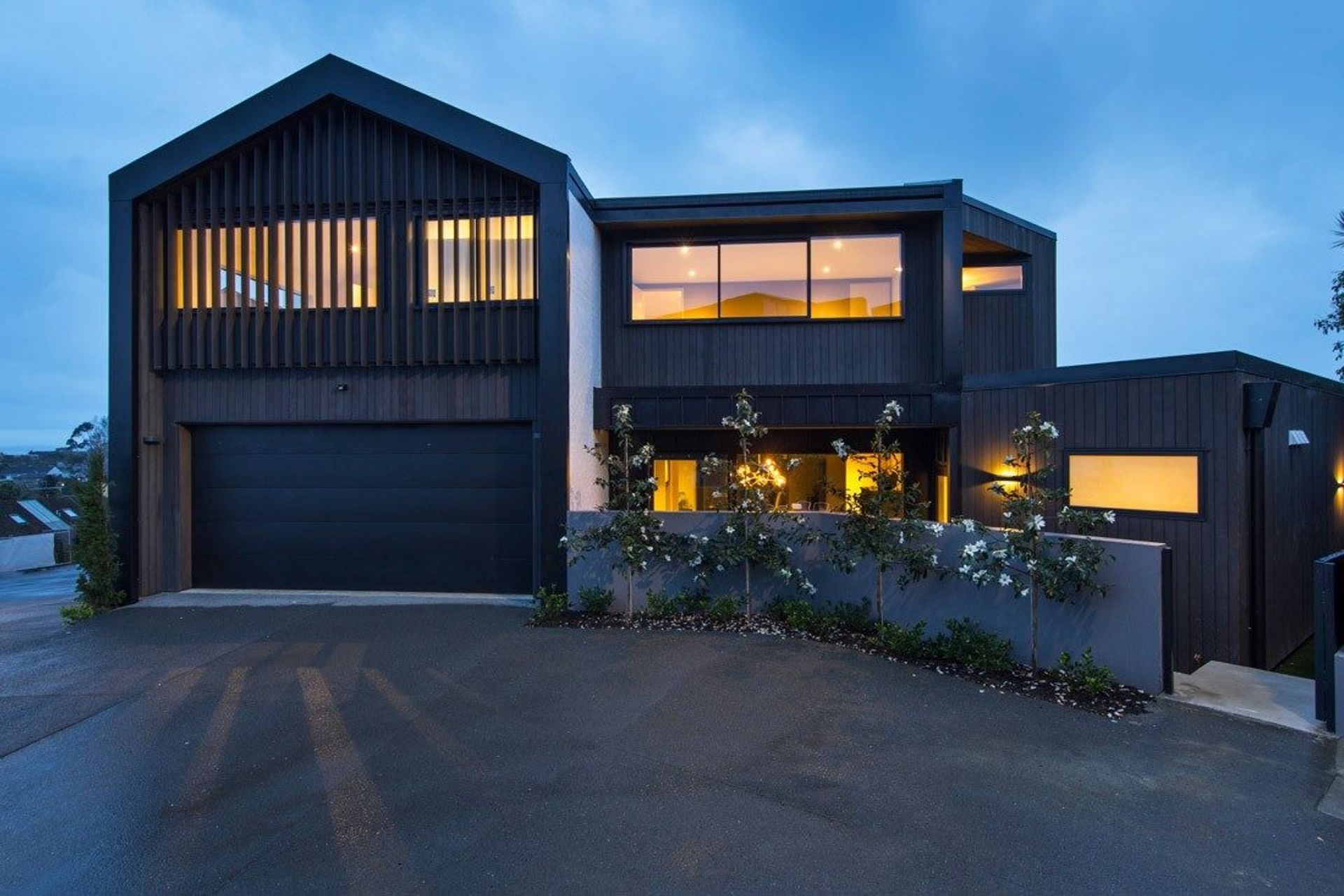 Towai II - Light Feature Engineered European Oak finished w/ Oil in 'Castle Brown'