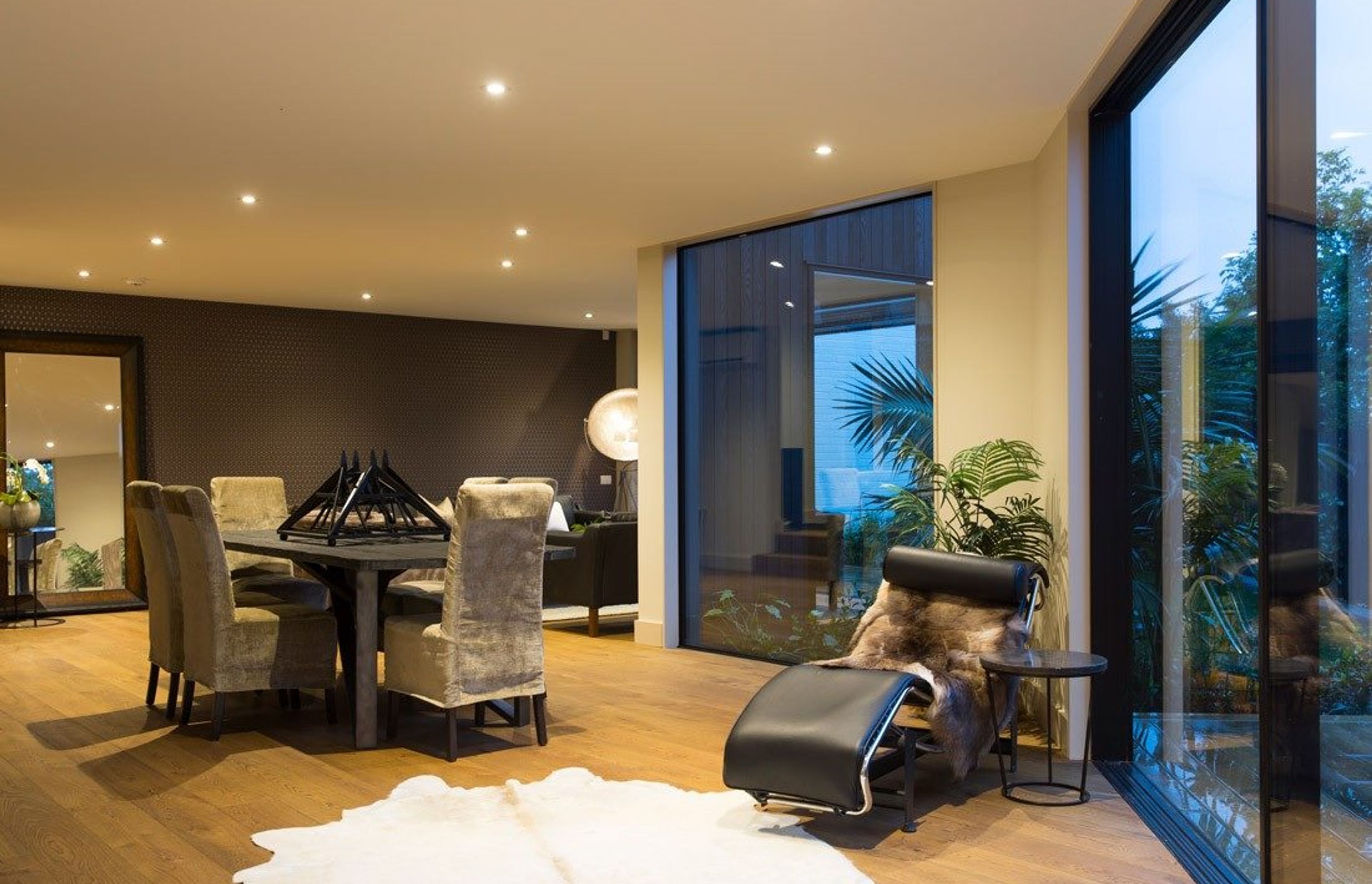 Towai II - Light Feature Engineered European Oak finished w/ Oil in 'Castle Brown'