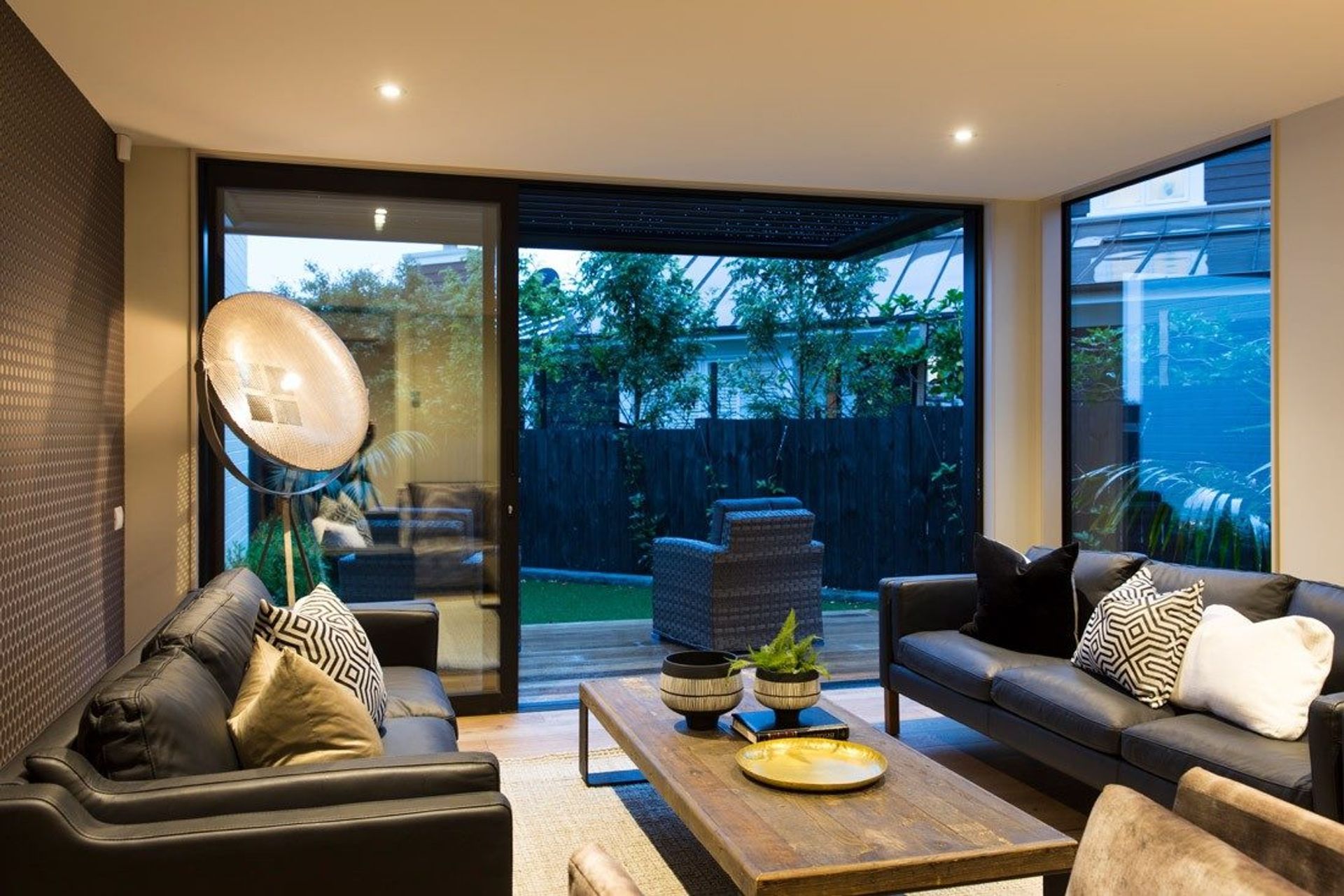 Towai II - Light Feature Engineered European Oak finished w/ Oil in 'Castle Brown'