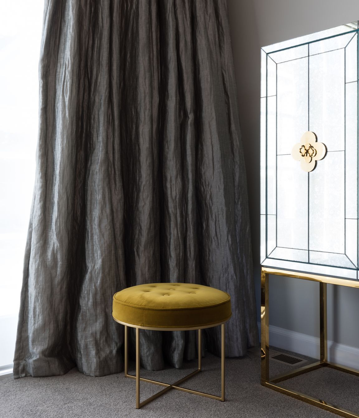 Whichever angle you are looking from the antiqued mirror glass always looks different