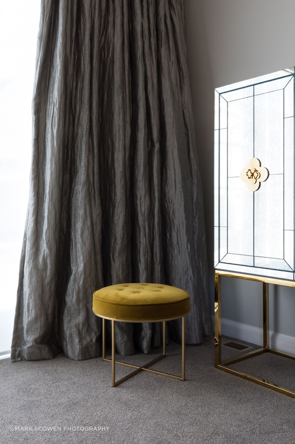 Whichever angle you are looking from the antiqued mirror glass always looks different
