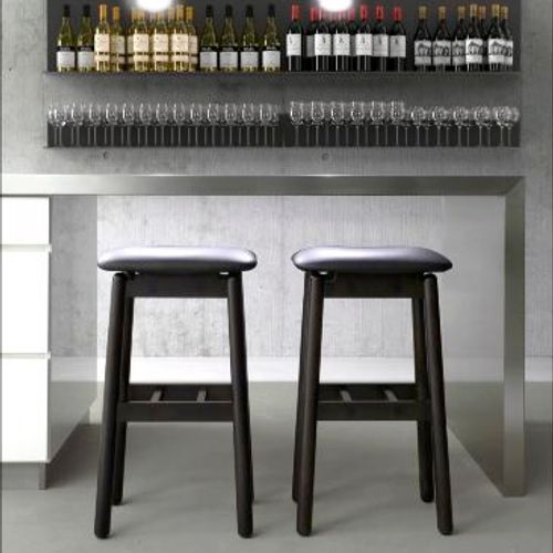 UNU Shelving