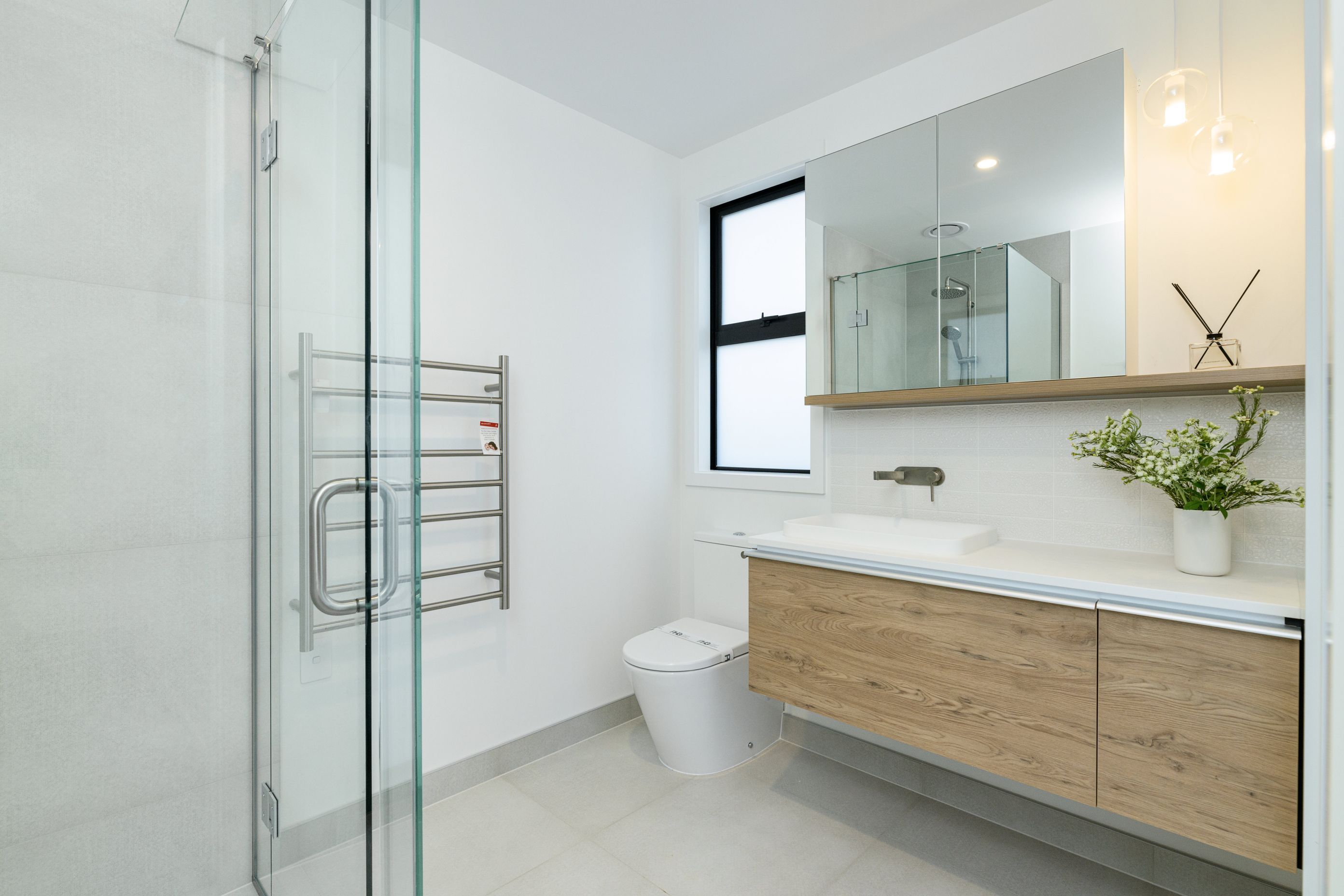 Master bedroom ensuite