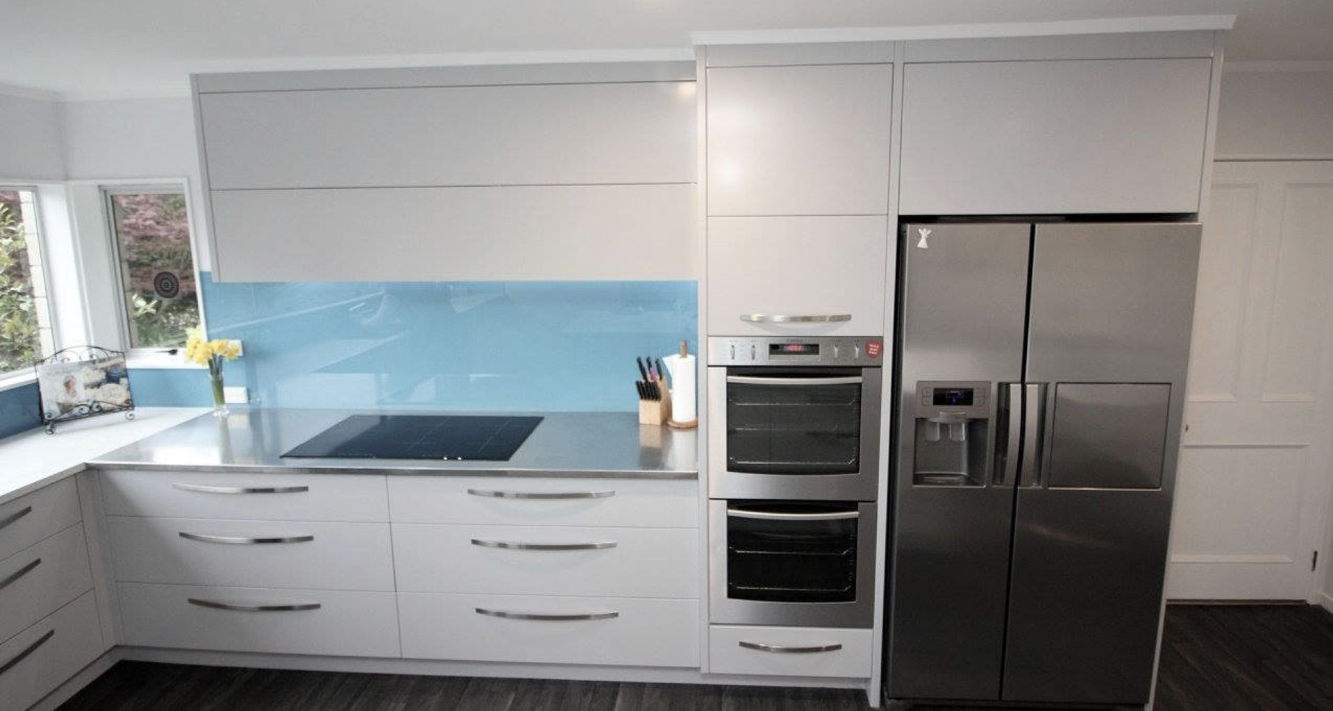 Ultra Modern Kitchen banner