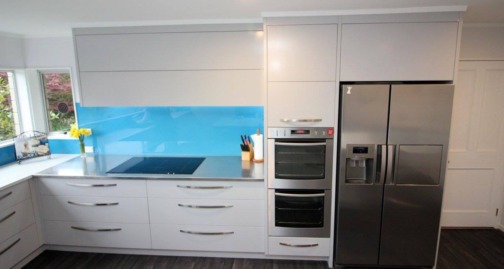 Ultra Modern Kitchen banner