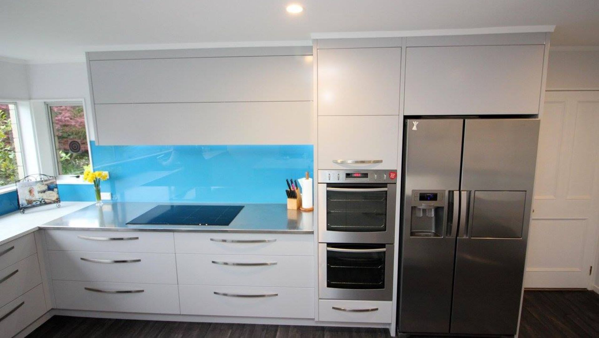 Ultra Modern Kitchen banner
