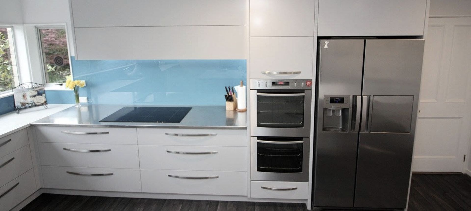 Ultra Modern Kitchen banner