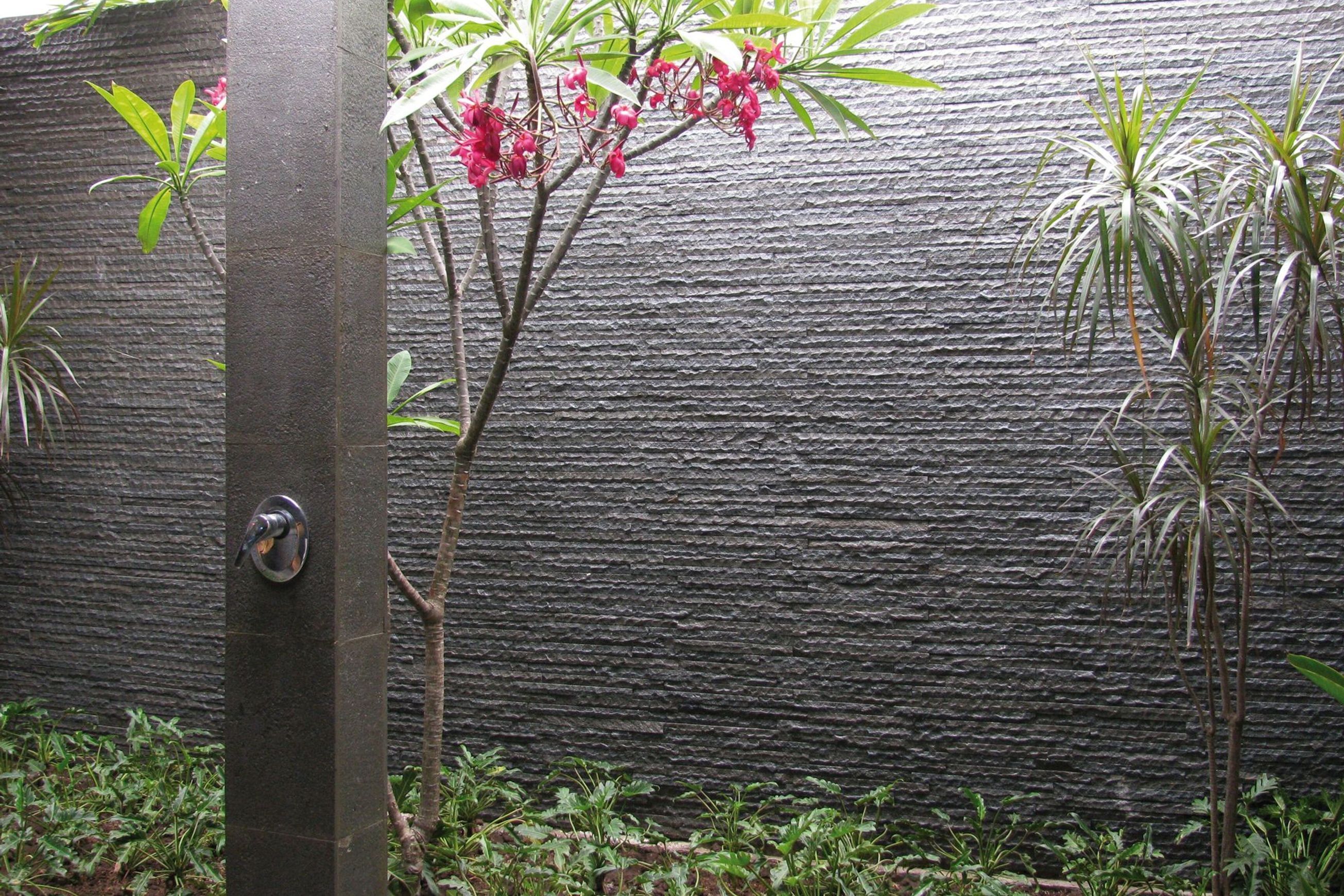 Uniform Cladding