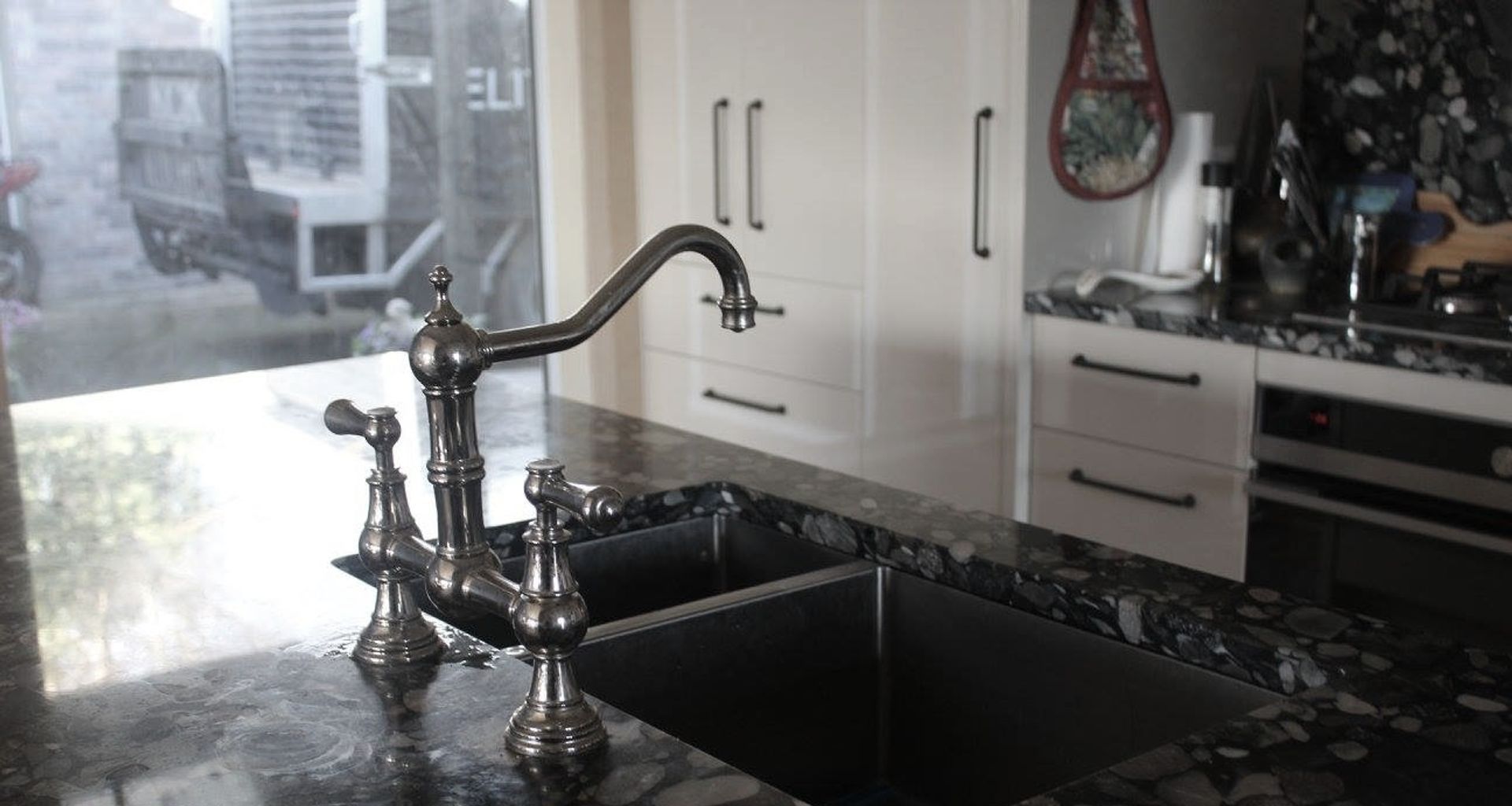 Unique Benchtop banner
