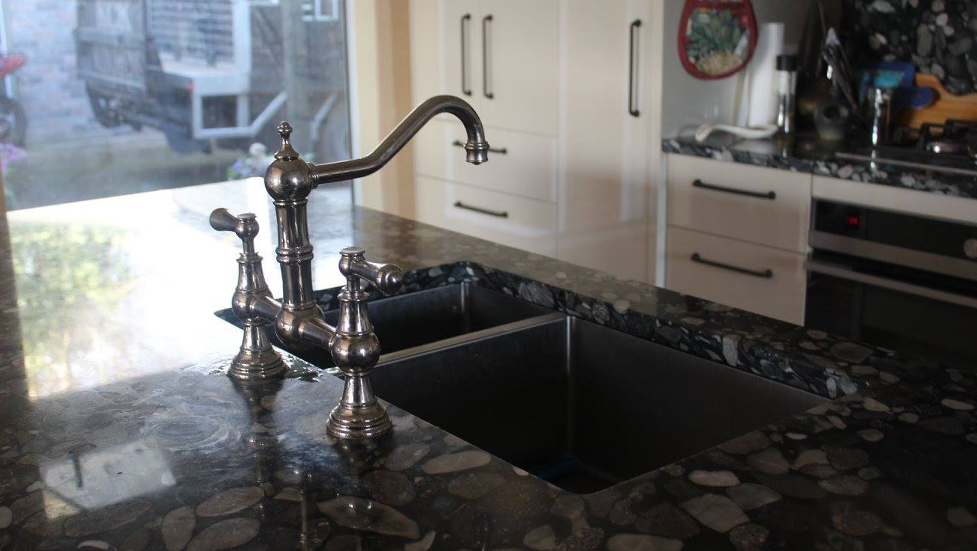 Unique Benchtop banner
