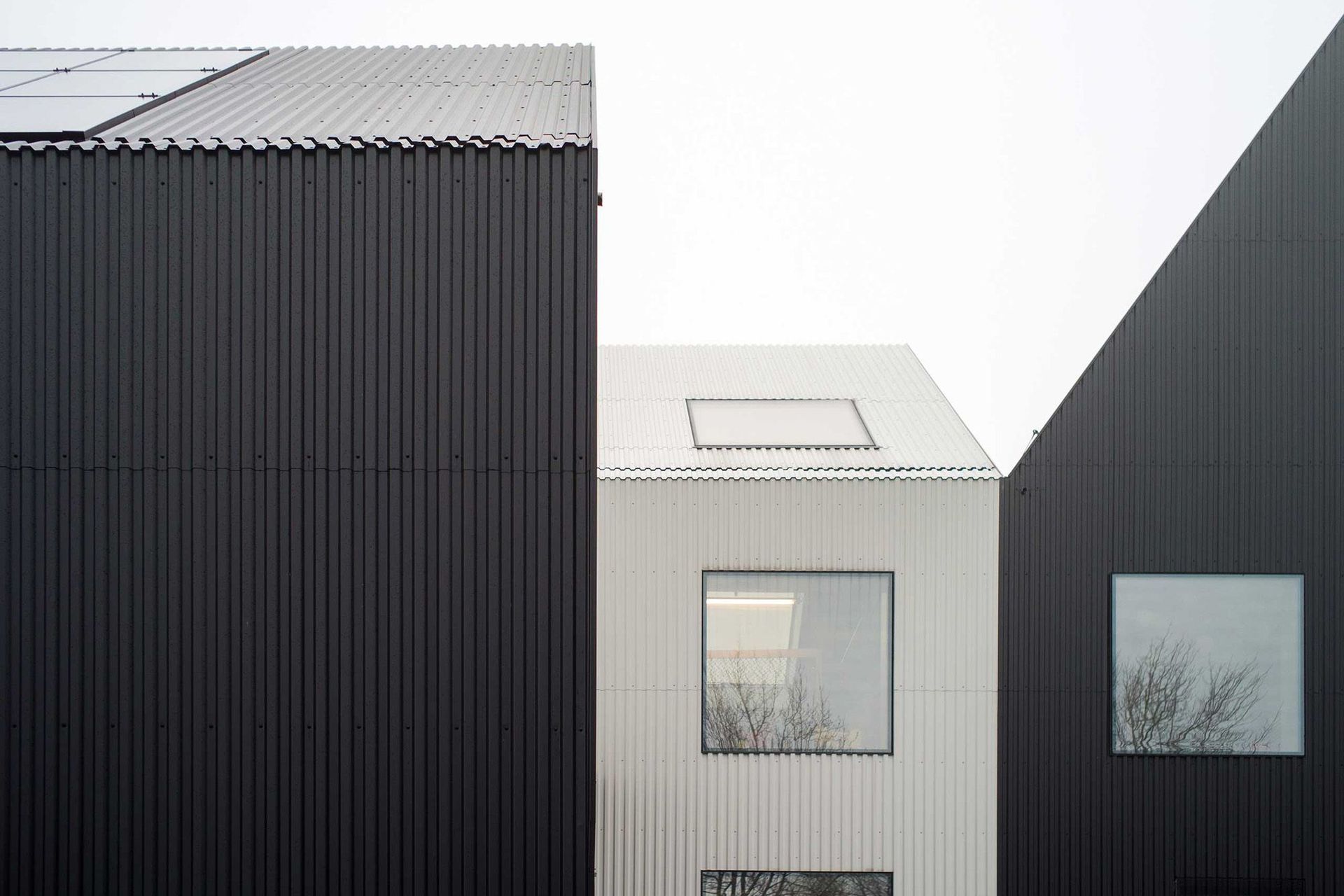 Supporting Image 1 for United House