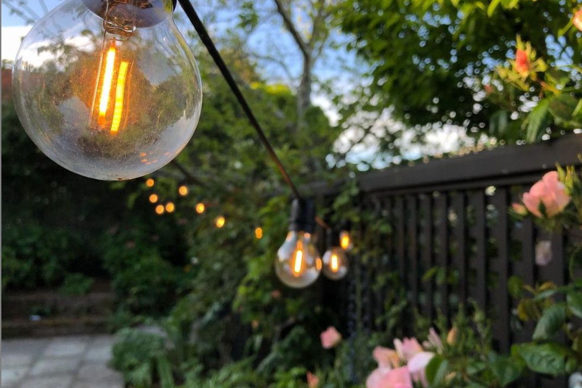 Outdoor string lights
