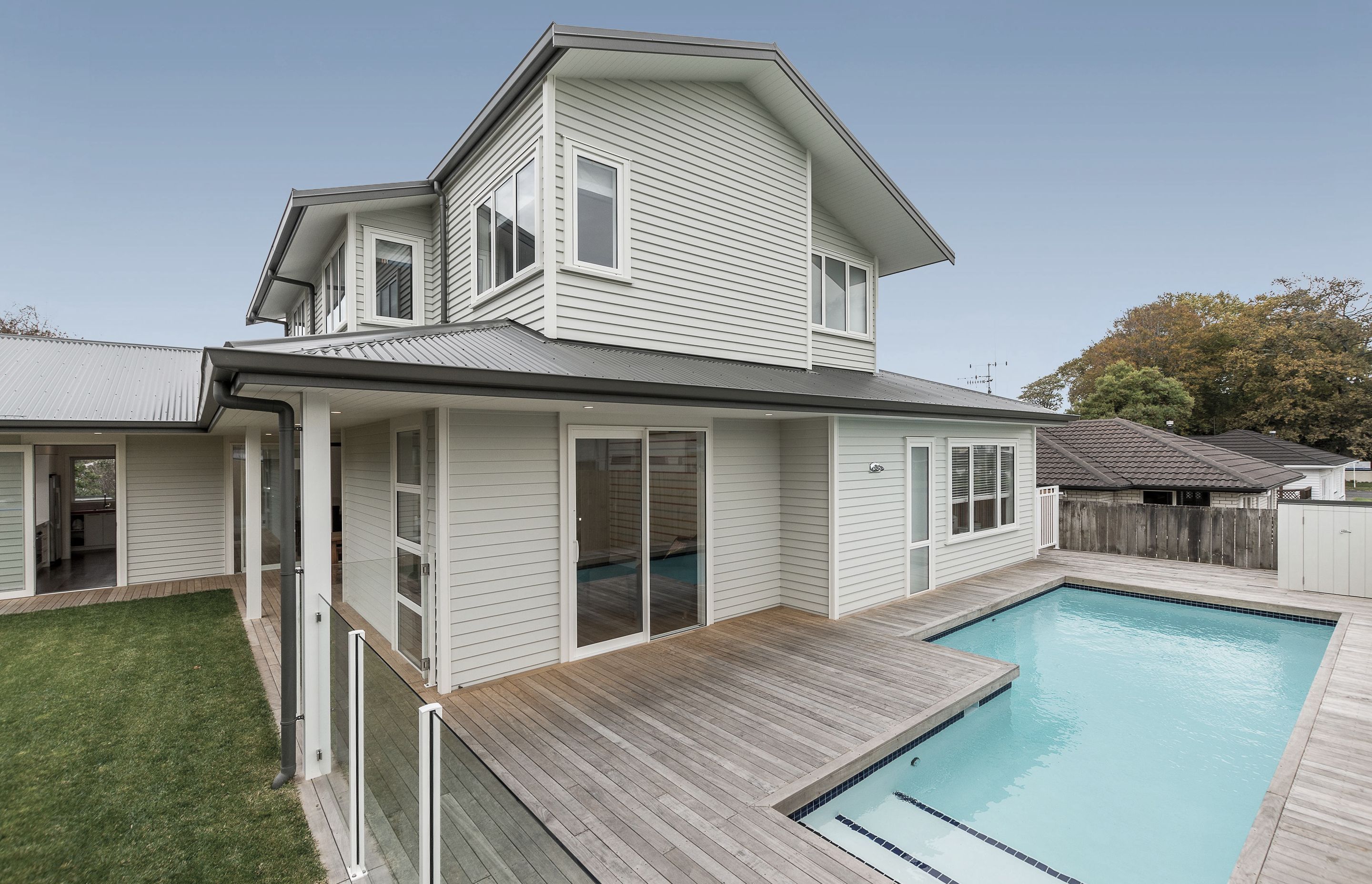 This compact family home 258.2m2 is nestled in the Avenues on a small 450m2 site. A custom made concrete swimming pool provide countless hours of fun for the family
