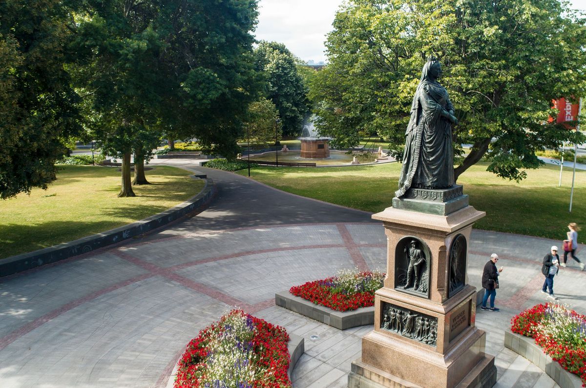 Victoria Square