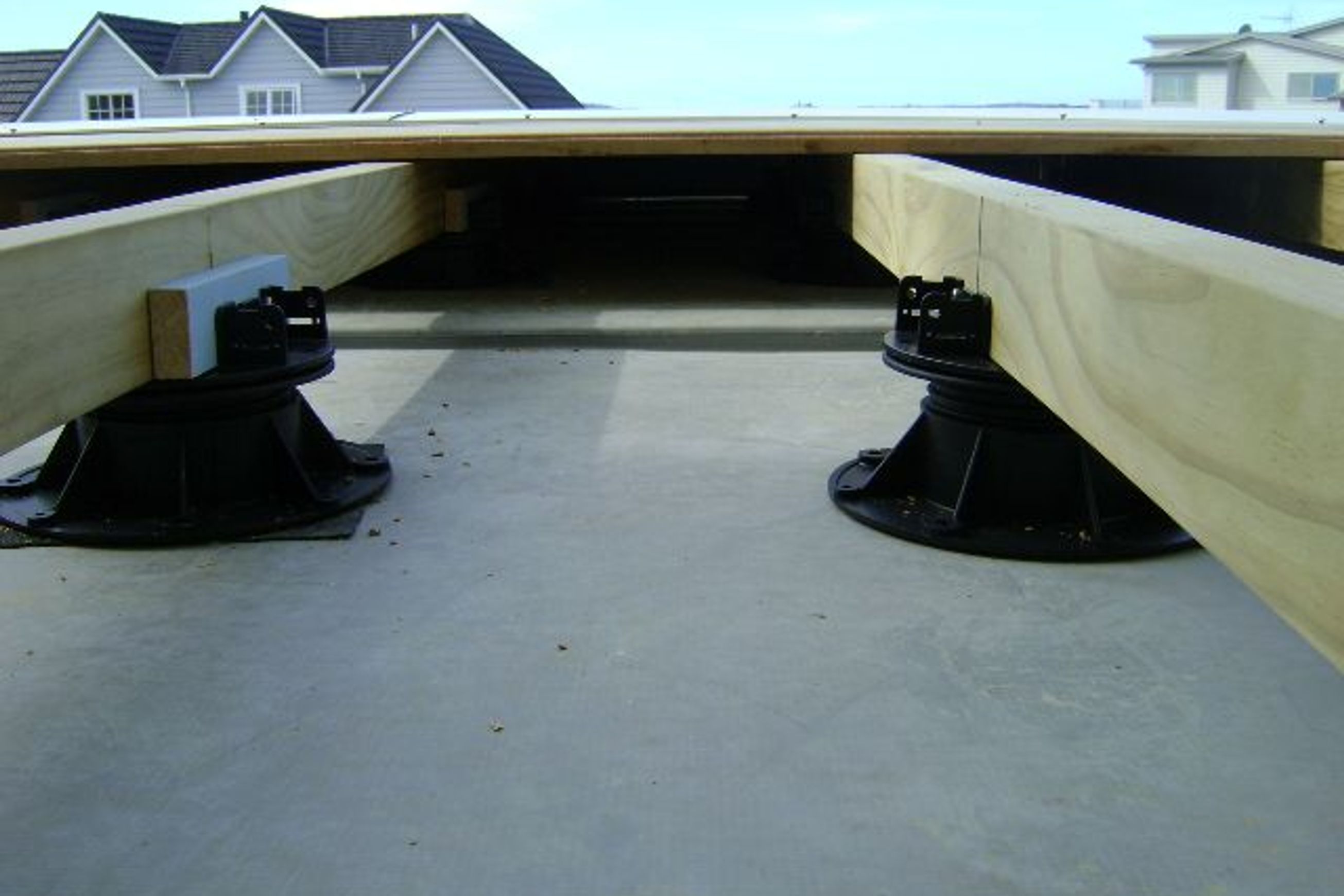 Viking Buzon Pedestals