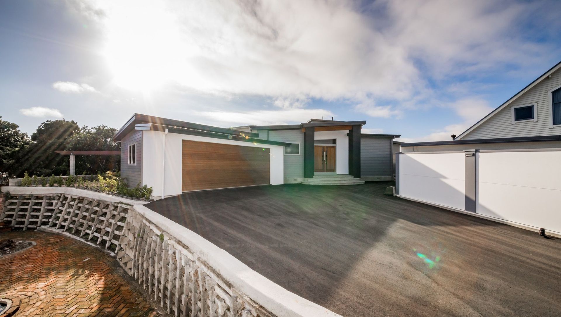 Virginia Lake House Renovation banner