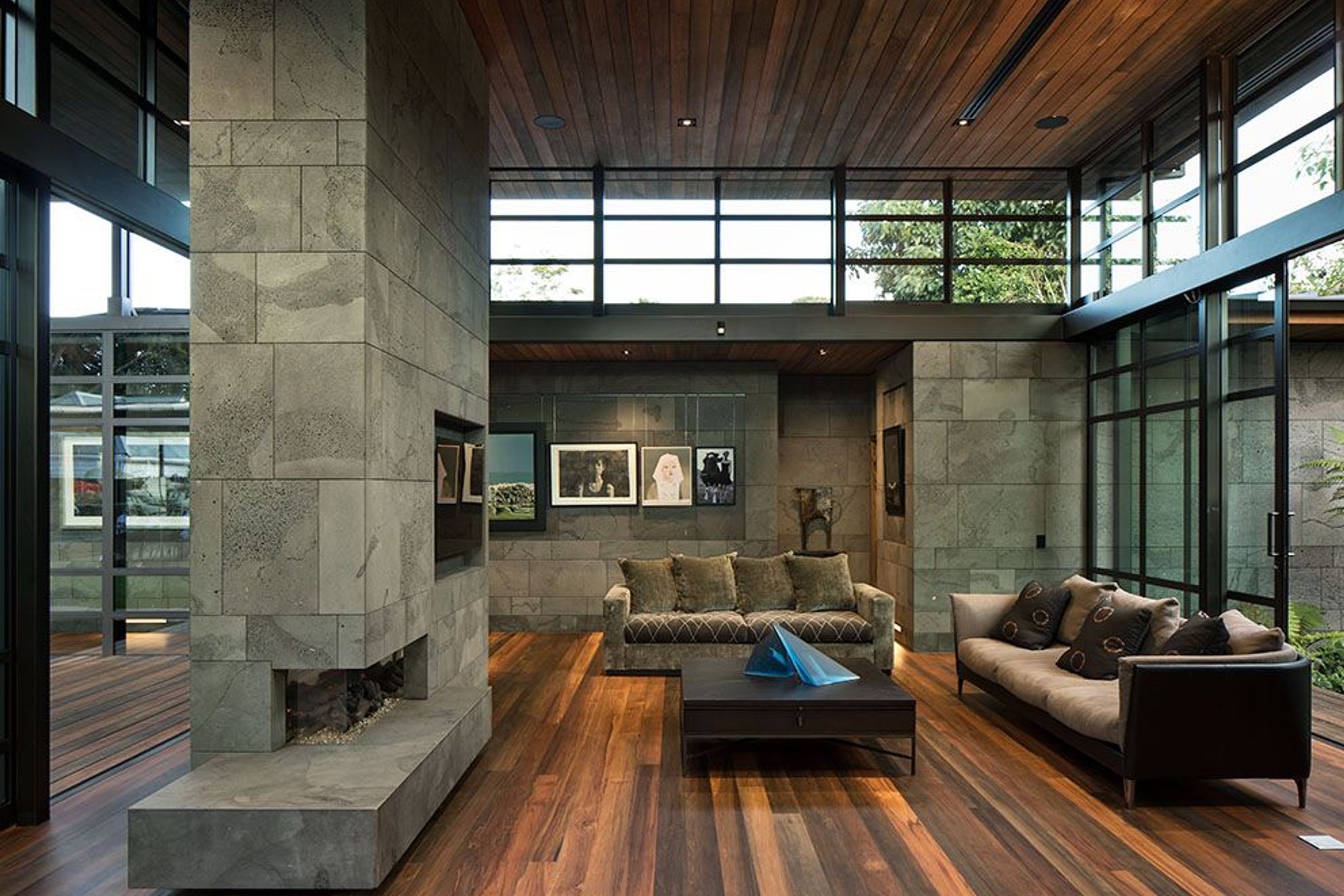 Bracing elements are contained in the bluestone chimney that sits almost in the middle of the living space.