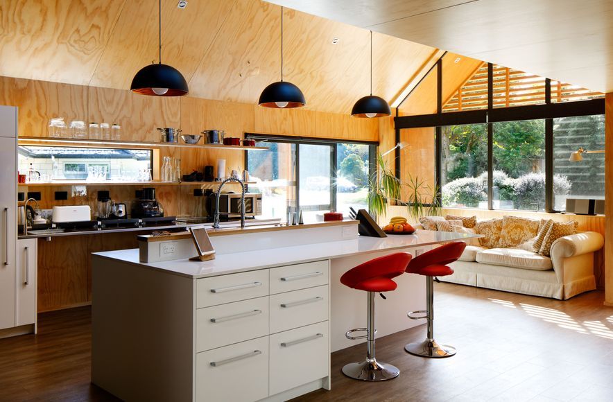 Two homes under one roof: Waikanae House