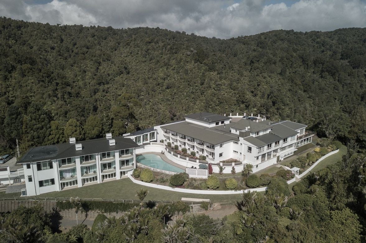 Waitakere Hotel