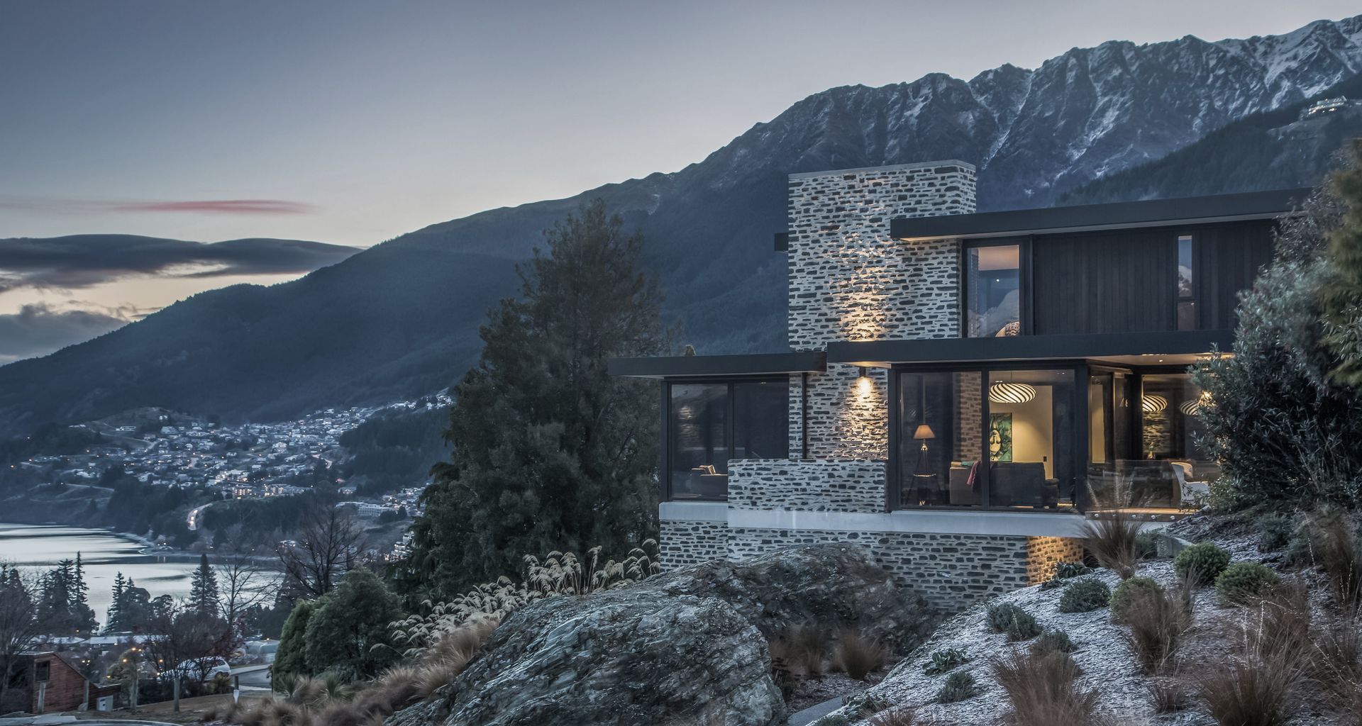 Wakatipu Heights House banner