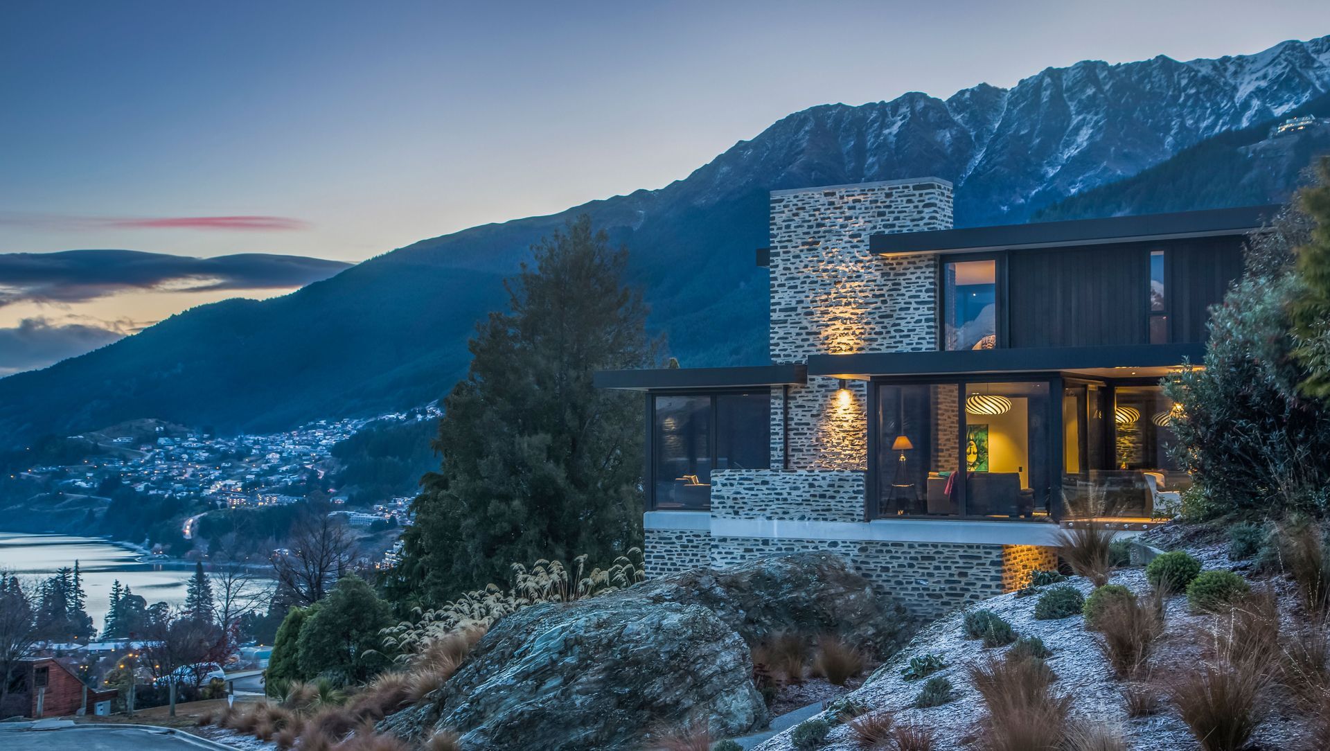 Wakatipu Heights House banner