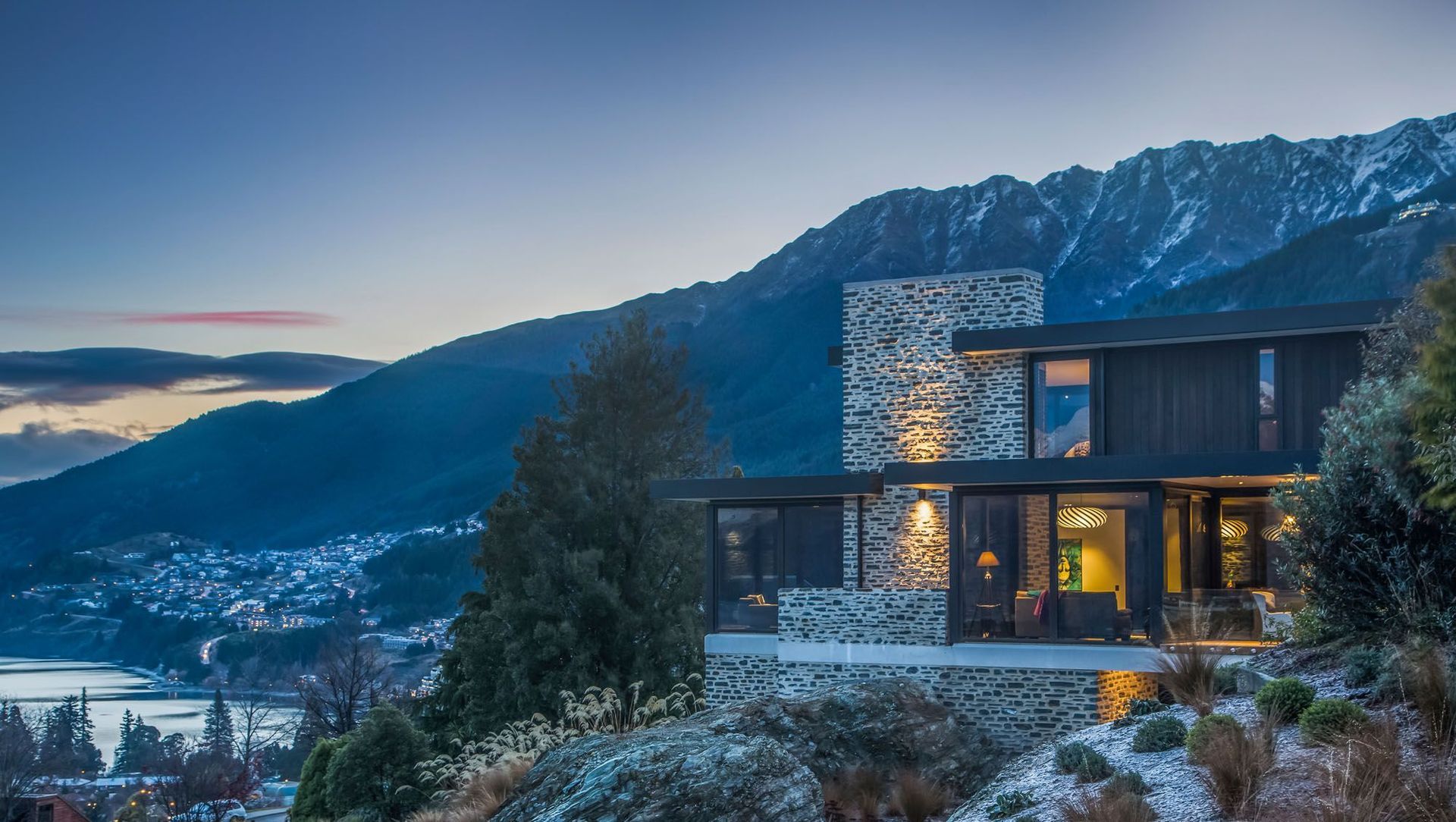 Wakatipu Heights | Mason & Wales Architects banner